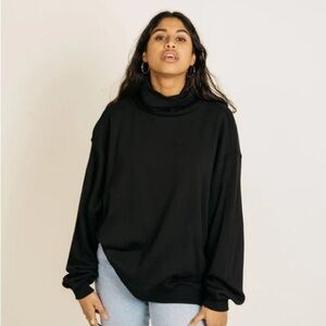 Jackson Rowe Womens' Jupiter Turtleneck Sweatshirt - Black